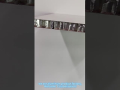 200mm Stärke-Aluminiumwand verschobenen die Architekturmetalldecken-Fliesen